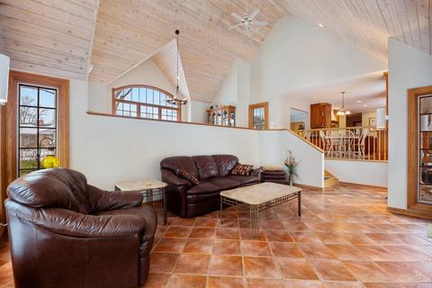 417 S Pine St, Mount Prospect, IL 60056 photo 9