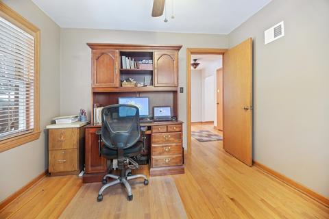 417 S Pine St, Mount Prospect, IL 60056 photo 16
