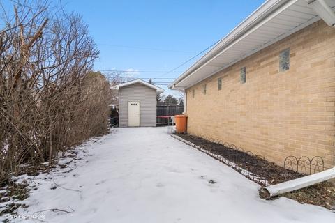 85 Michael Rd, Des Plaines, IL 60016 photo 15