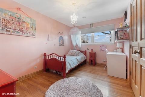 85 Michael Rd, Des Plaines, IL 60016 photo 9