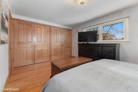 85 Michael Rd, Des Plaines, IL 60016 photo 8