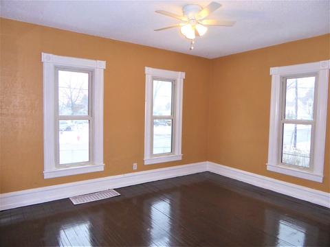 323 High St, Aurora, IL 60505 photo 5