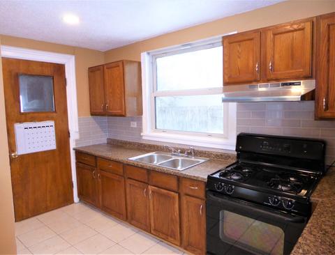 323 High St, Aurora, IL 60505 photo 10