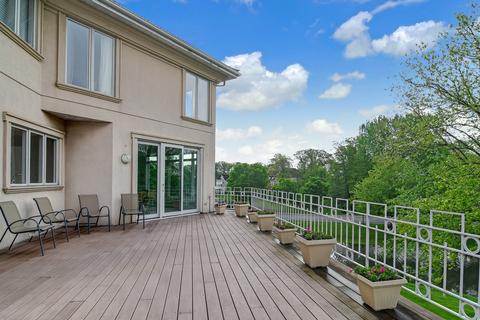 2 Cascade Ct E, Burr Ridge, IL 60527 photo 42