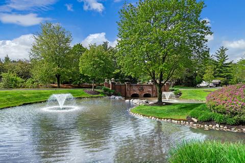 2 Cascade Ct E, Burr Ridge, IL 60527 photo 4