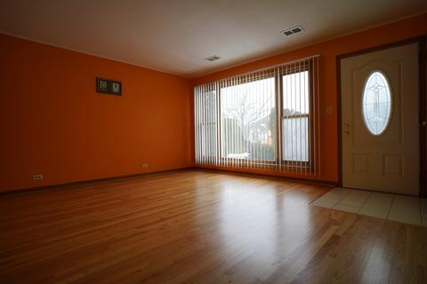 4 N251 7th Ave, Addison, IL 60101 photo 2