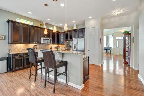 3872 Kingsmill Dr, Elgin, IL 60124 photo 9