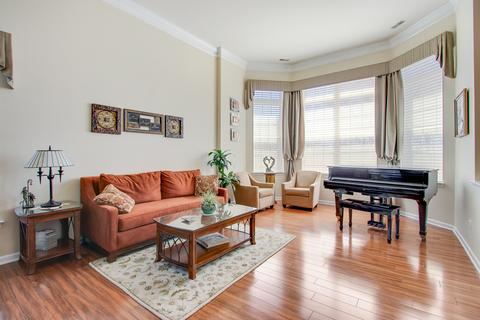 3872 Kingsmill Dr, Elgin, IL 60124 photo 4