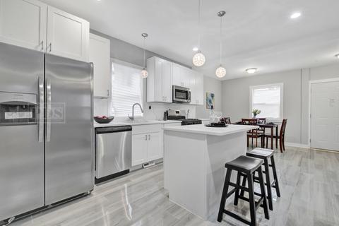 516 E 92nd St, Chicago, IL 60619 photo 8