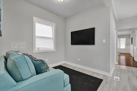516 E 92nd St, Chicago, IL 60619 photo 11