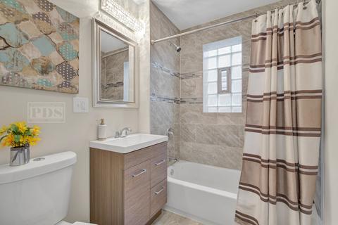 516 E 92nd St, Chicago, IL 60619 photo 6