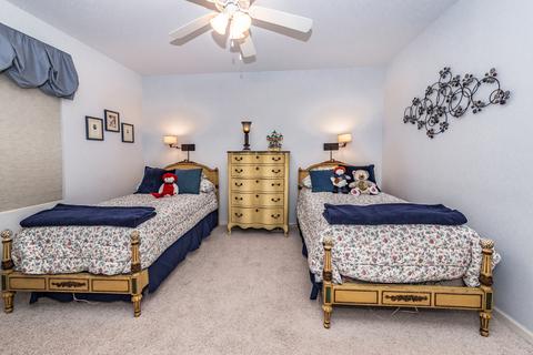 5933 Eton Dr, Hoffman Estates, IL 60192 photo 21