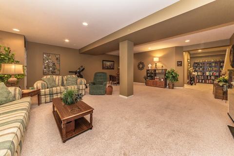 5933 Eton Dr, Hoffman Estates, IL 60192 photo 22