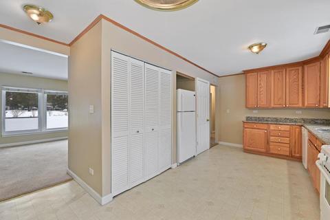 614 Saddle Rd, Wheaton, IL 60187 photo 7