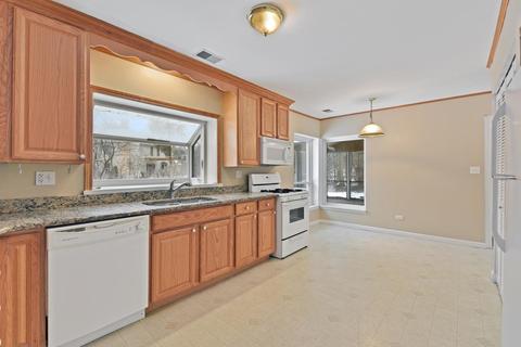 614 Saddle Rd, Wheaton, IL 60187 photo 5