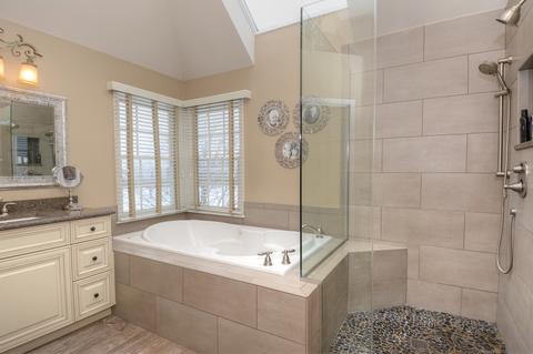 1648 Eagle Brook Dr, Geneva, IL 60134 photo 19