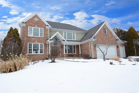 1648 Eagle Brook Dr, Geneva, IL 60134 photo 1