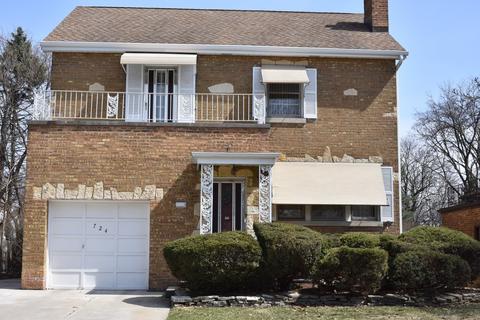 724 Leesley Rd, Riverside, IL 60546 photo 1
