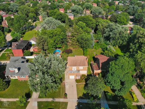 724 Leesley Rd, Riverside, IL 60546 photo 2