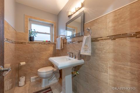 7935 Central Ave, Burbank, IL 60459 photo 17
