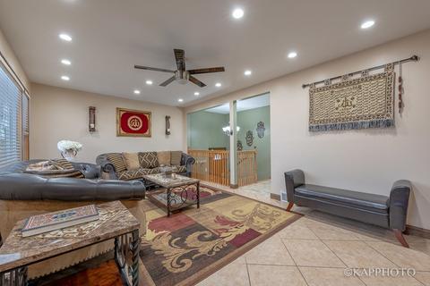 7935 Central Ave, Burbank, IL 60459 photo 5