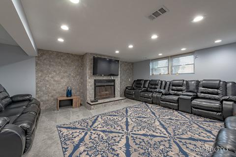7935 Central Ave, Burbank, IL 60459 photo 18