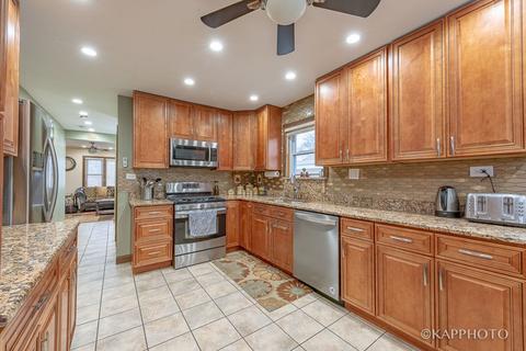 7935 Central Ave, Burbank, IL 60459 photo 8