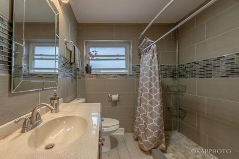 7935 Central Ave, Burbank, IL 60459 photo 15