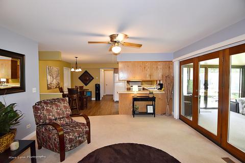 1895 Natchez Trce, Elgin, IL 60123 photo 6