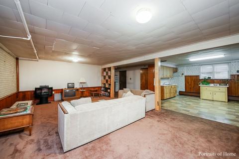 119 Highland Rd, Willowbrook, IL 60527 photo 8