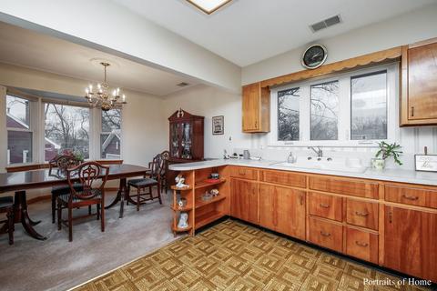 119 Highland Rd, Willowbrook, IL 60527 photo 4