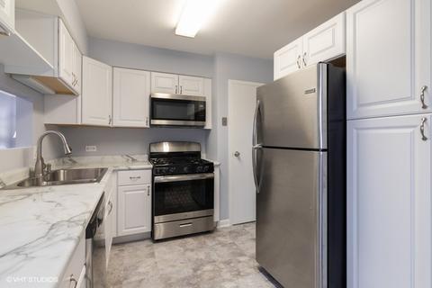 1500 Willow Ave, Des Plaines, IL 60016 photo 3