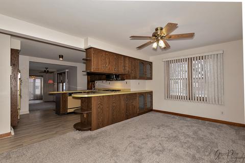3911 Clearbrook Ave, Mchenry, IL 60050 photo 9