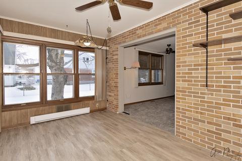 3911 Clearbrook Ave, Mchenry, IL 60050 photo 7