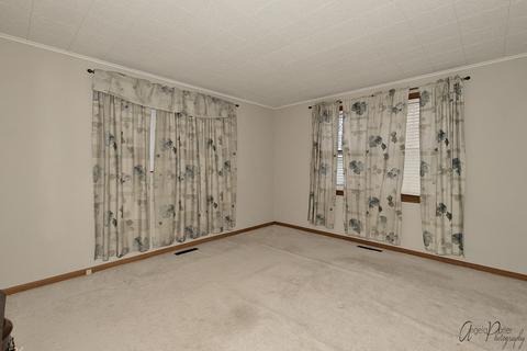 3911 Clearbrook Ave, Mchenry, IL 60050 photo 16