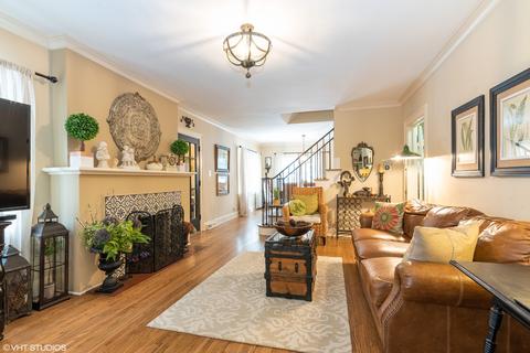 851 Brook St, Elgin, IL 60120 photo 2