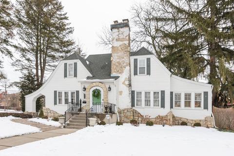 851 Brook St, Elgin, IL 60120 photo 1