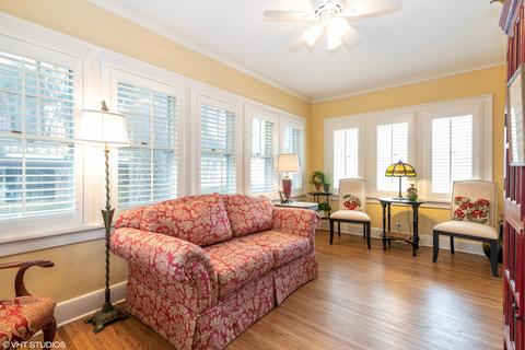851 Brook St, Elgin, IL 60120 photo 9