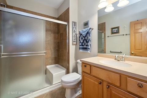 5940 Eton Dr, Hoffman Estates, IL 60192 photo 13
