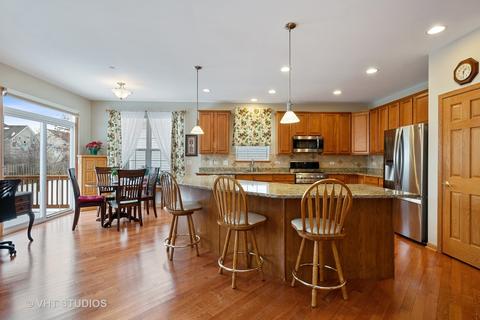 5940 Eton Dr, Hoffman Estates, IL 60192 photo 7