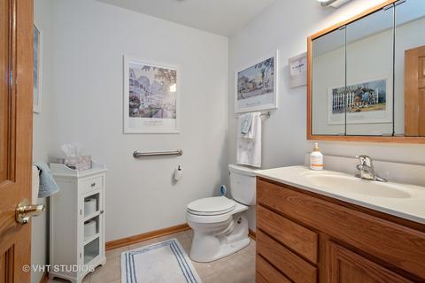 5940 Eton Dr, Hoffman Estates, IL 60192 photo 14