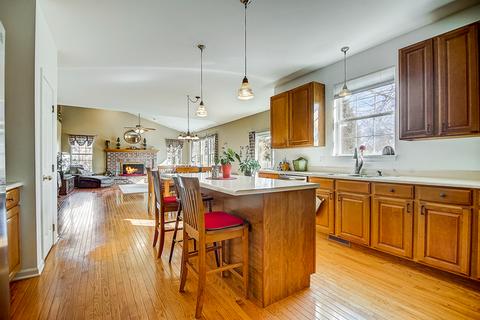 411 Clover Dr, Algonquin, IL 60102 photo 8