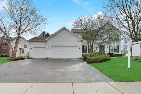 411 Clover Dr, Algonquin, IL 60102 photo 1