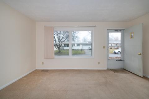 1717 Hoover Dr, Normal, IL 61761 photo 5