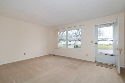 1717 Hoover Dr, Normal, IL 61761 photo 6