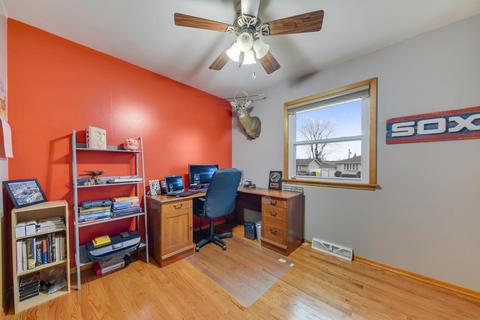 925 W Pine Pl, Griffith, IN 46319 photo 18