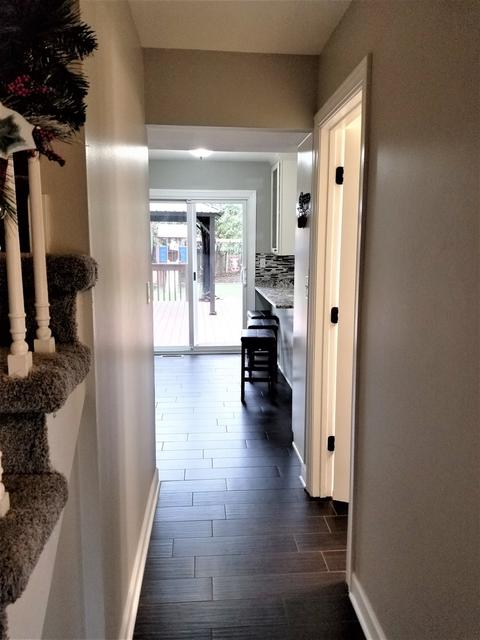 910 Tanglewood Dr, Algonquin, IL 60102 photo 5