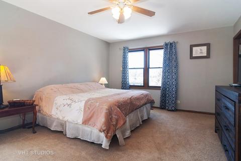 1605 Brook Ct, Aurora, IL 60504 photo 11