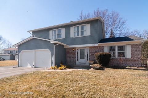 1605 Brook Ct, Aurora, IL 60504 photo 1