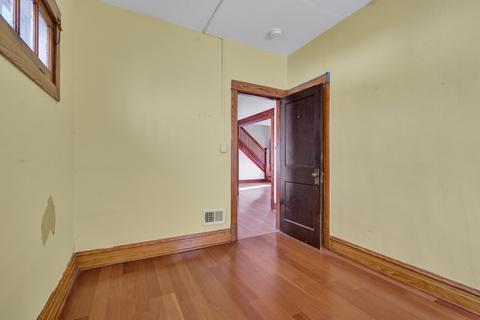 1426 E Algonquin Rd, Des Plaines, IL 60016 photo 16